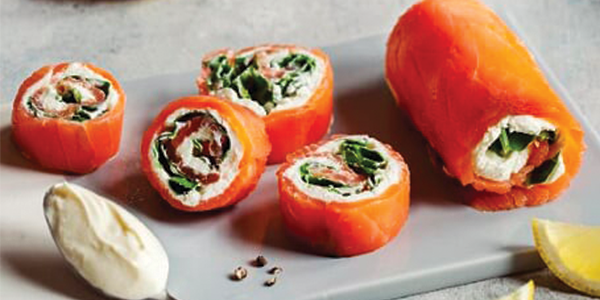 Salmon & Spinach Rolls with Cream