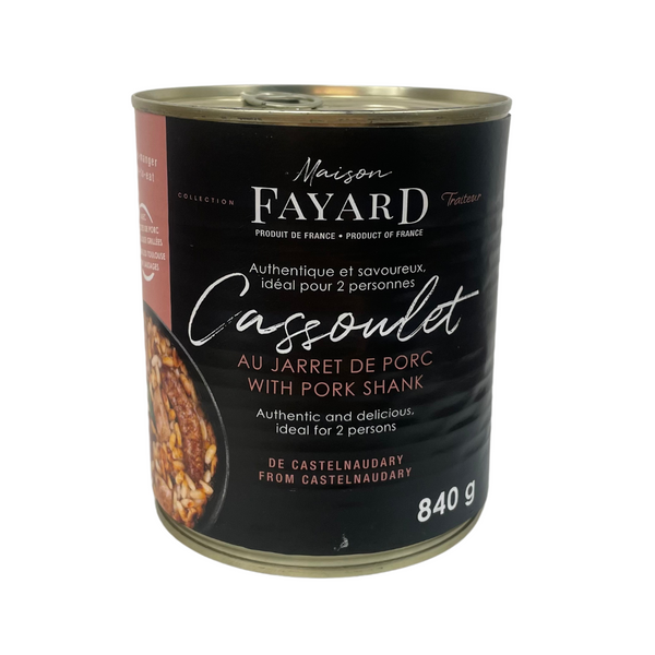 A tin of Cassoulet with Pork Shank. Net weight: 840g