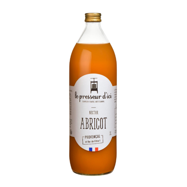 Bottle of Le Presseur d'Ici's apricot nectar. Net weight: 1l.