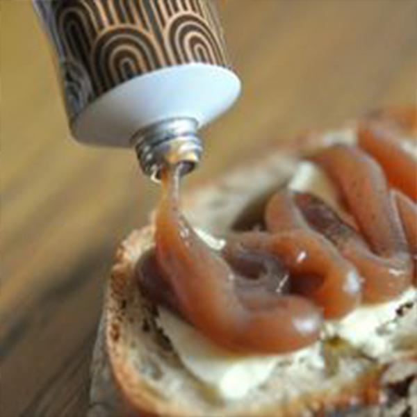 Picture showing Angelina's chestnut cream being spread on toast.