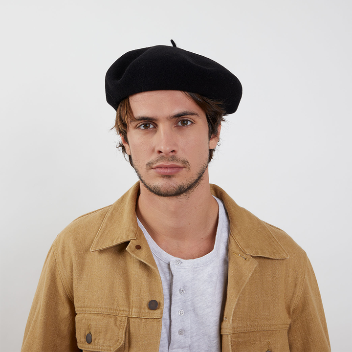 Model wearing Laulhère&